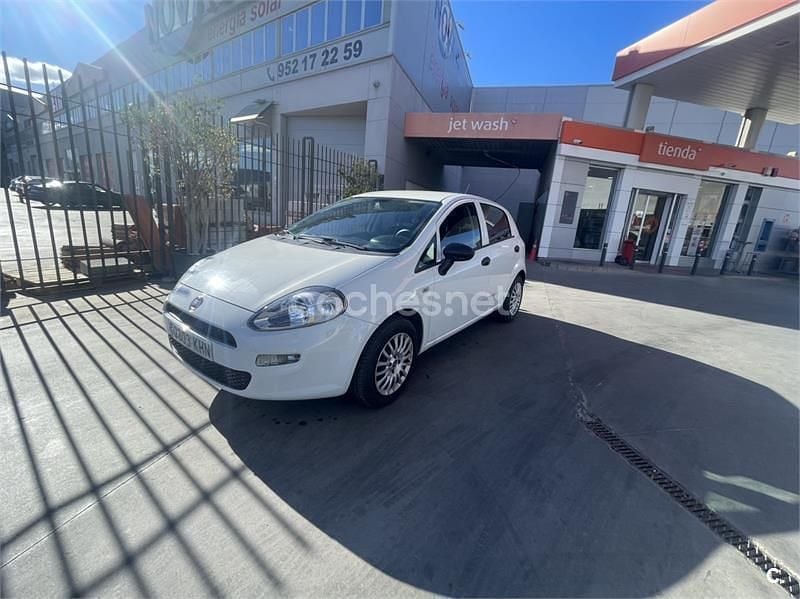Blanco Usado 2018 Fiat Punto Utilitario | 6899 € (Buen precio) - Imagen 1/3