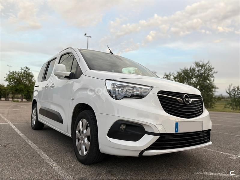 Usado Opel Combo Life Elegance 102 CV (75 kW) 2020 Blanco Monovolumen