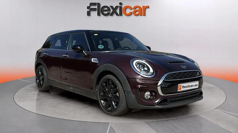 Usado Mini Cooper S Clubman 192 CV (141 kW) 2018 Granate Familiar