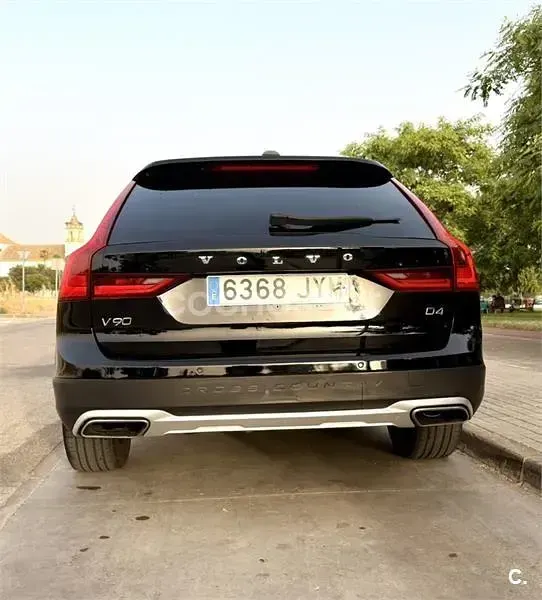 Usado Volvo V90 CC 190 CV (139 kW) 2017 Negro Familiar