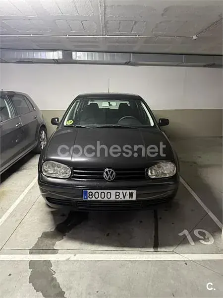 Usado VW Golf IV Conceptline 75 CV (55 kW) 2002 Negro Berlina