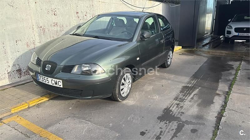 Verde Usado 2004 Seat Ibiza Reference Berlina | 2100 € (Buen precio) - Imagen 1/4