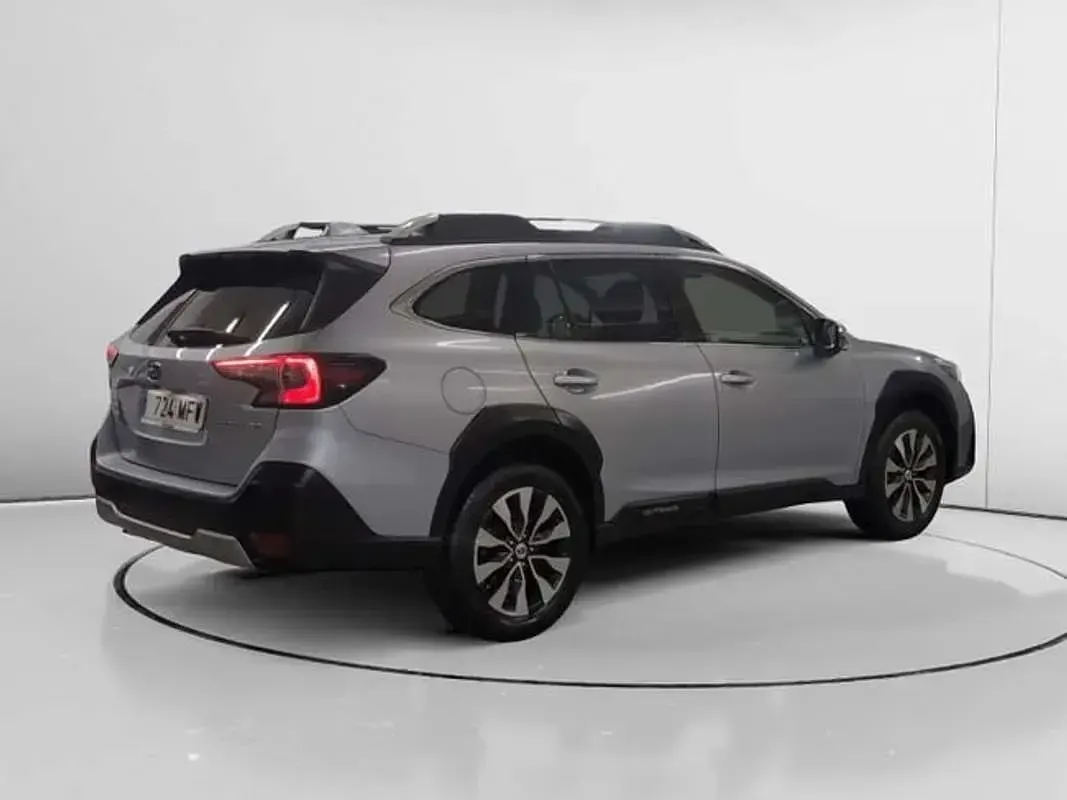 Usado Subaru Outback 169 CV (124 kW) 2023 Blanco Familiar
