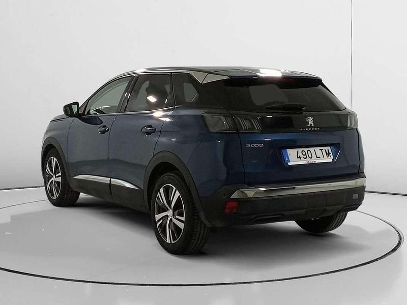 Usado Peugeot 3008 Allure 132 CV (97 kW) 2021 Azul SUV