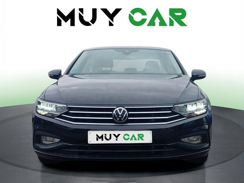 Usado VW Passat Business 150 CV (110 kW) 2021 Negro Berlina