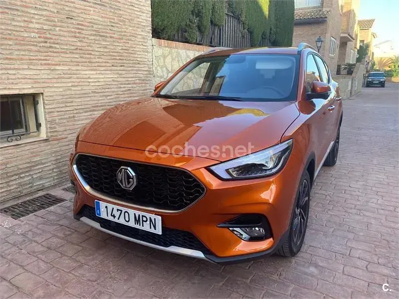 Usado MG ZS Luxury 111 CV (81 kW) 2024 Naranja SUV