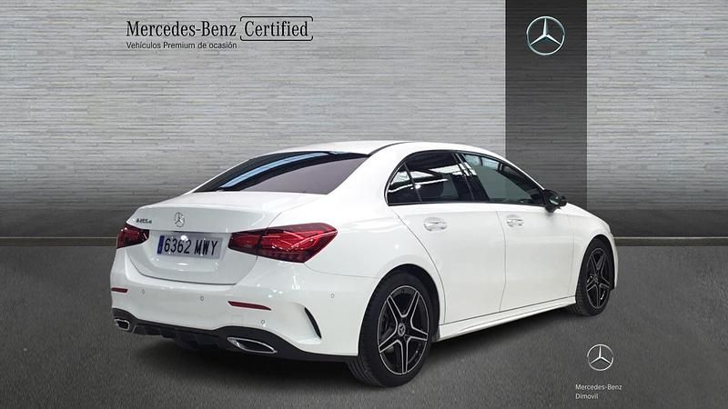 Usado Mercedes A200 AMG line 150 CV (110 kW) 2024 Blanco Berlina