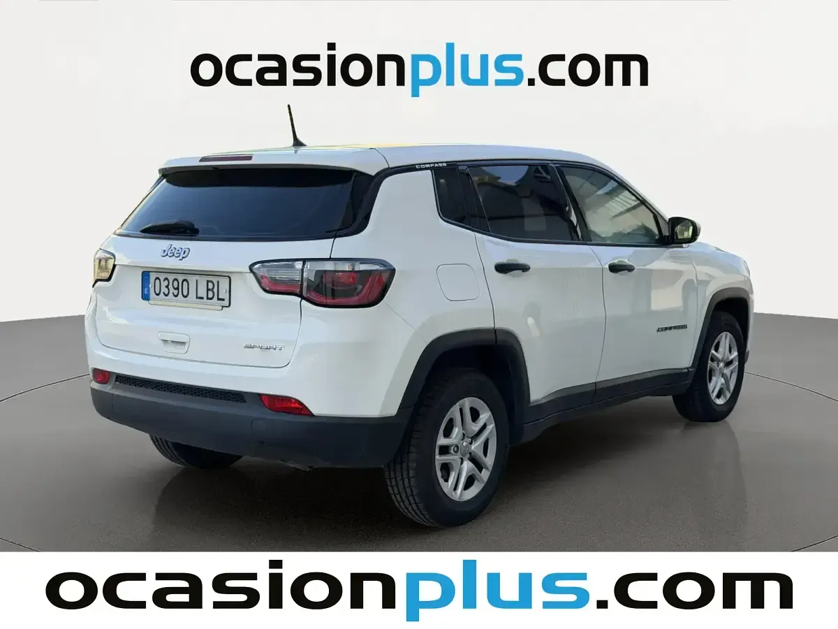 Usado Jeep Compass Sport 140 CV (102 kW) 2019 Blanco SUV