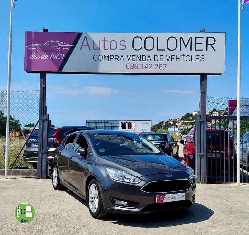 Gris Usado 2016 Ford Focus Titanium Utilitario | 11.900 € (Precio justo) - Imagen 1/4