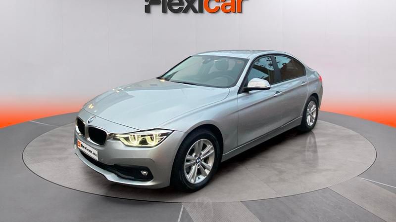 Usado BMW 320 Efficient Dynamics 163 CV (119 kW) 2019 Gris Berlina