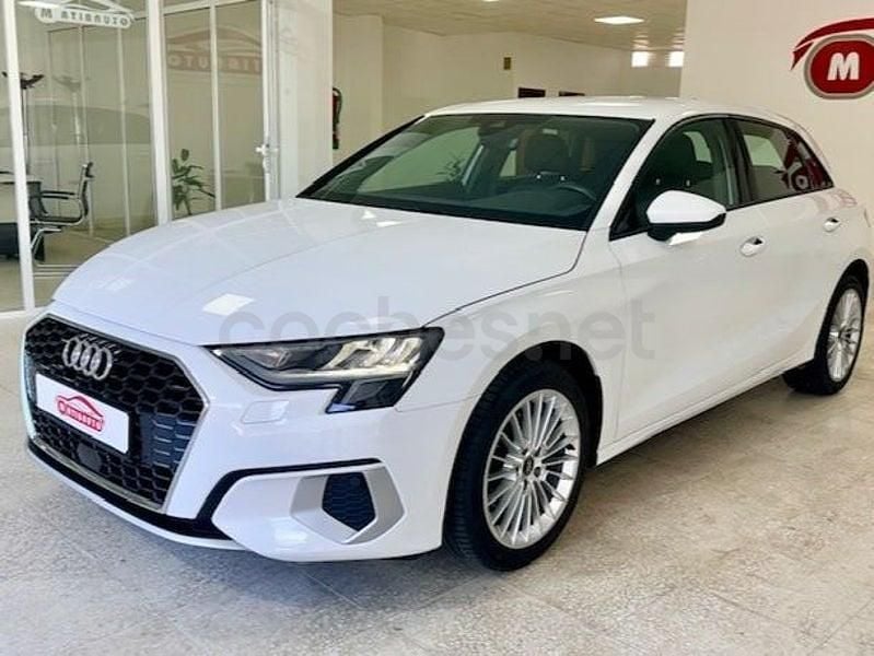 Usado Audi A3 Advanced Plus 110 HP (80 kW) 2023 Branco Sedan