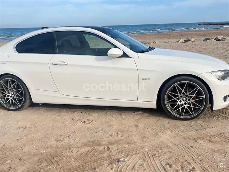 Usado BMW 325 218 CV (160 kW) 2009 Blanco Coupe