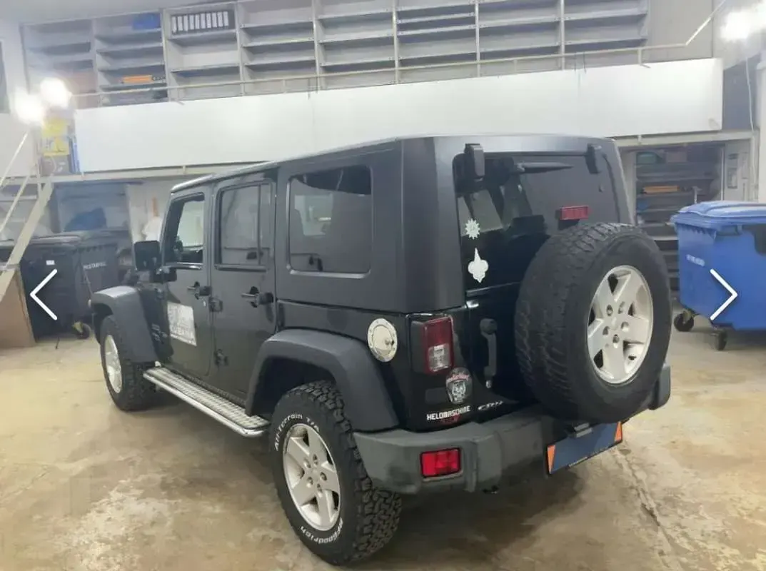 Usado Jeep Wrangler Unlimited Sport 177 CV (130 kW) 2009 Negro SUV