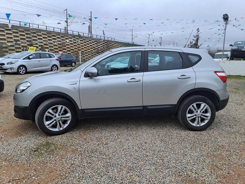 Usado Nissan Qashqai 130 CV (95 kW) 2012 Gris plata SUV