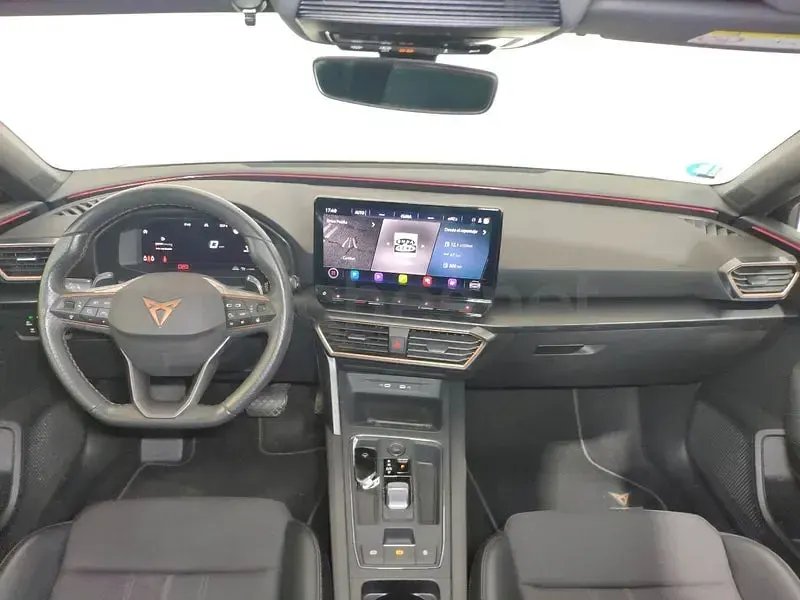 Usado Cupra Leon 150 CV (110 kW) 2022 Gris / plata Familiar