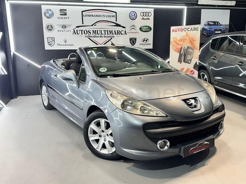 Usado Peugeot 207 CC 110 CV (80 kW) 2009 Gris / plata Descapotable