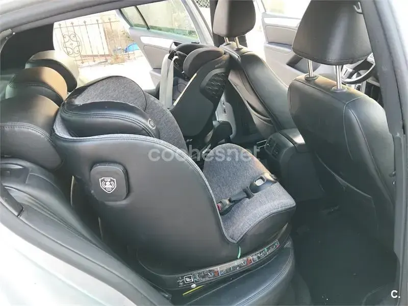 Usado VW Golf VI Sport 140 CV (102 kW) 2009 Gris / plata Utilitario