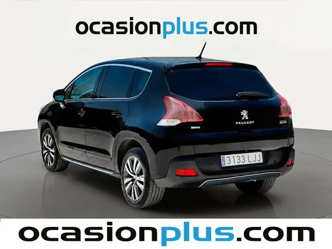 Usado Peugeot 3008 Allure 120 CV (88 kW) 2016 Negro Monovolumen