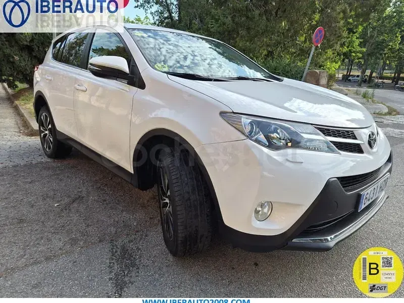 Usado Toyota RAV4 Advance 124 CV (91 kW) 2014 Blanco SUV