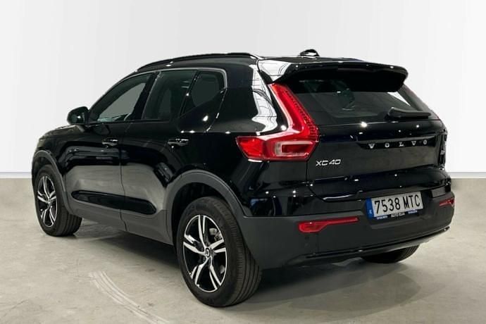 Usado Volvo XC40 Plus 163 CV (119 kW) 2024 Negro SUV