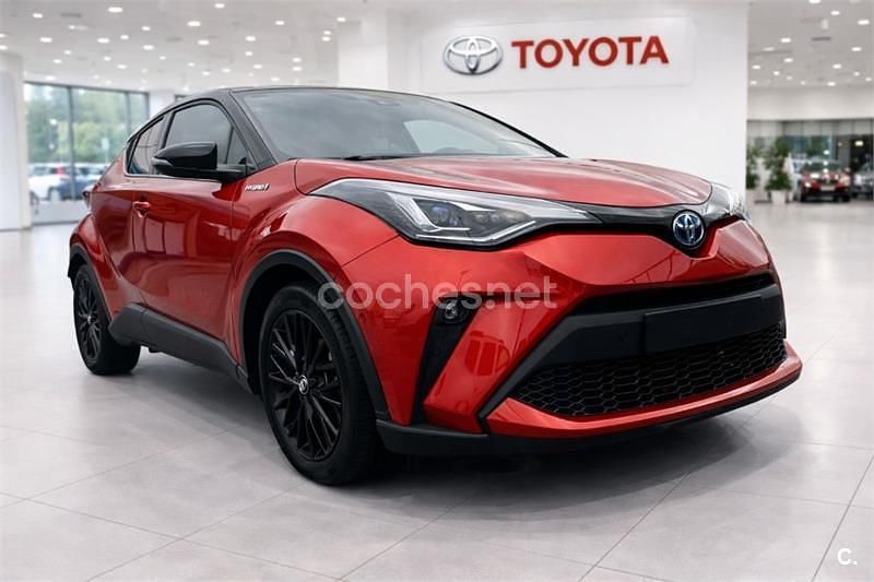 Usado Toyota C-HR Edition 184 CV (135 kW) 2021 Gris / plata SUV