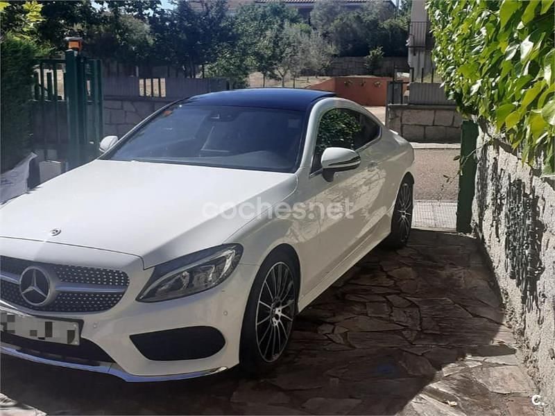 Usado Mercedes C220 194 CV (142 kW) 2018 Blanco Coupe