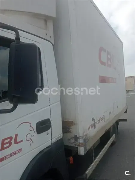Usado Nissan Cabstar 110 CV (80 kW) 2010 Blanco Pickup/Camioneta