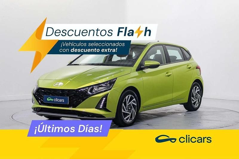 Verde Usado 2024 Hyundai i20 Utilitario | 14.590 € (Precio justo) - Imagen 1/4