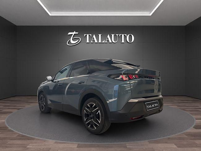 Usado Peugeot 3008 Allure 136 CV (100 kW) 2024 Azul SUV
