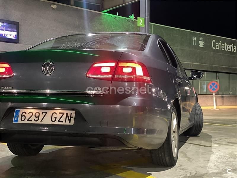 Brugt VW Passat Edition 105 HK (77 kW) 2010 Grå Sedan