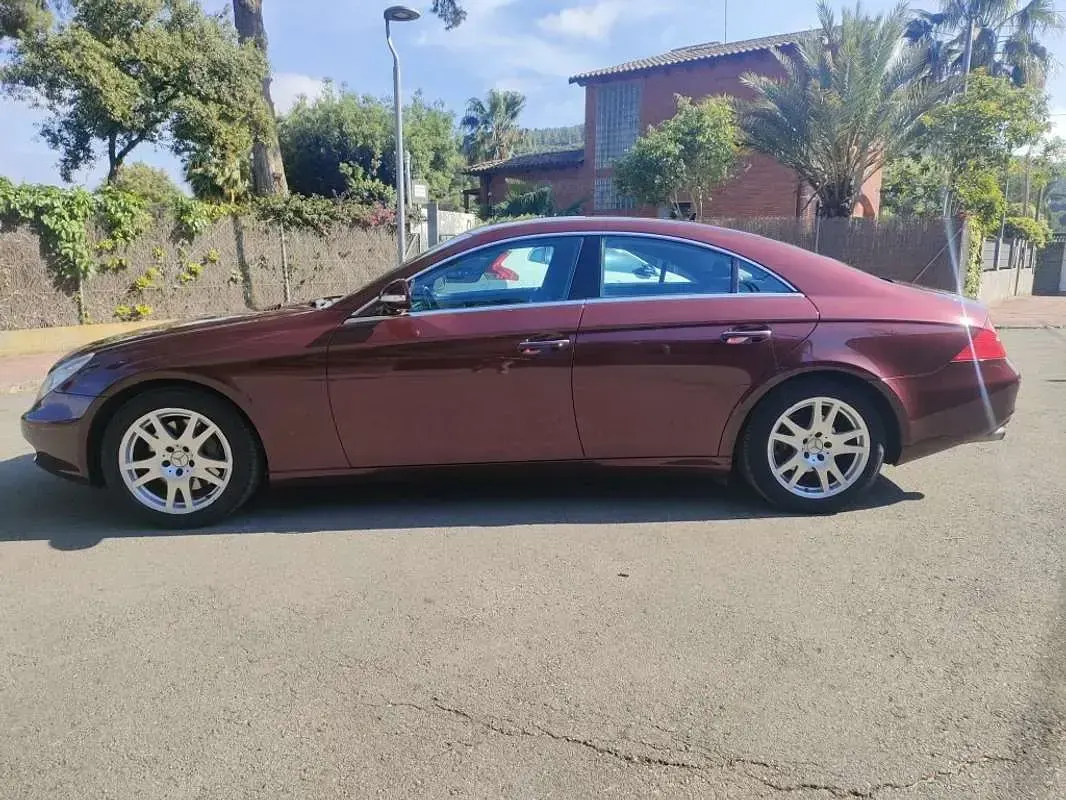 Usado Mercedes CLS350 292 CV (214 kW) 2006 Burdeos Coupe
