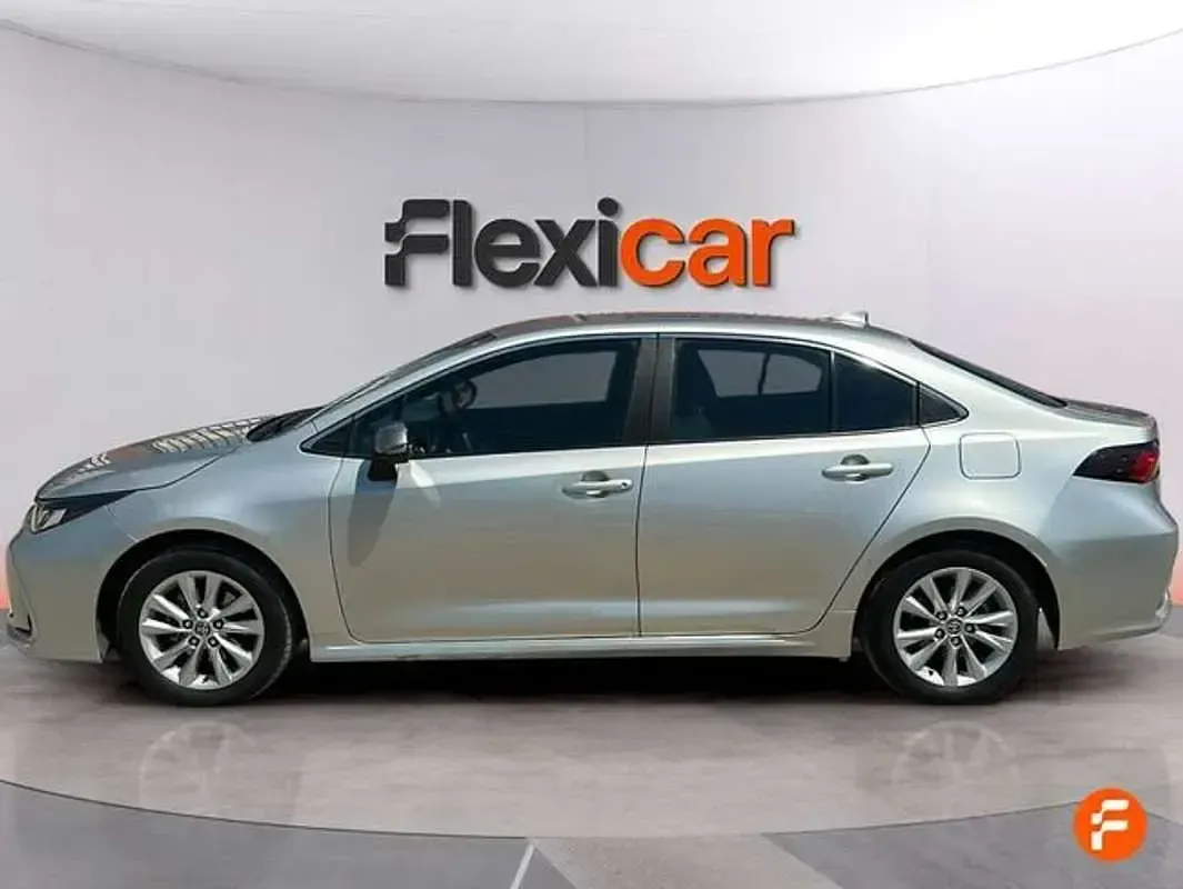 Usado Toyota Corolla Active 140 CV (102 kW) 2024 Gris Utilitario