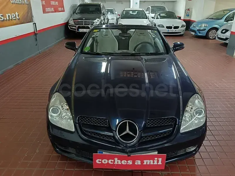 Usado Mercedes SLK200 184 CV (135 kW) 2010 Azul Descapotable