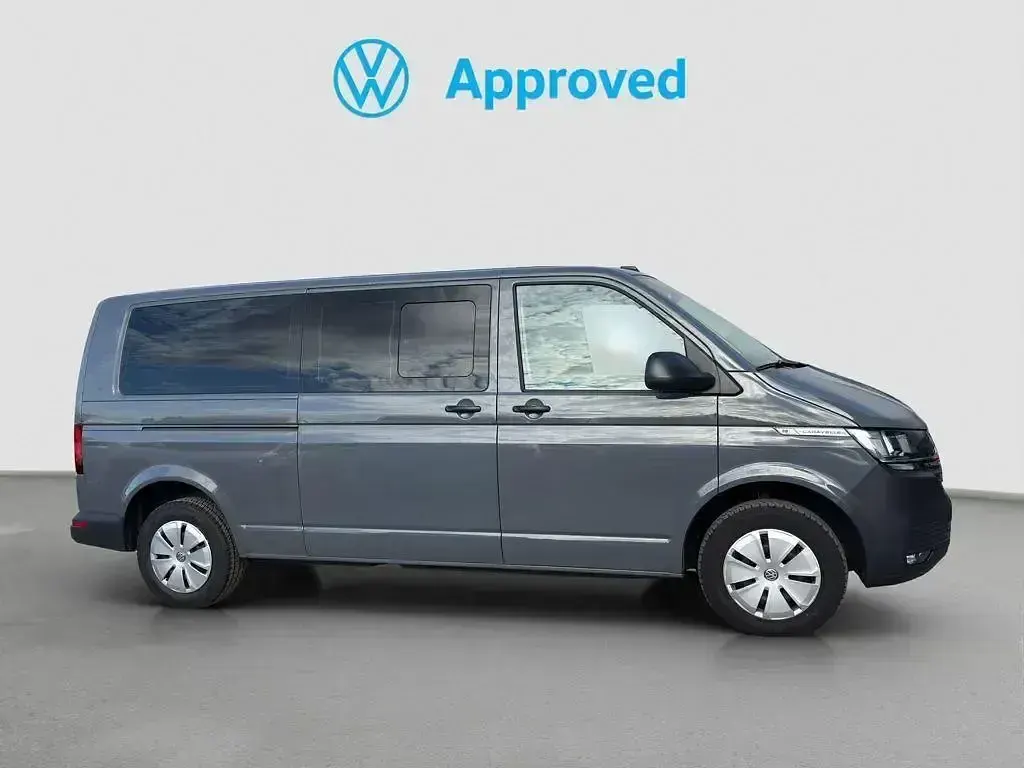Usado VW Caravelle 150 CV (110 kW) 2023 Gris Van