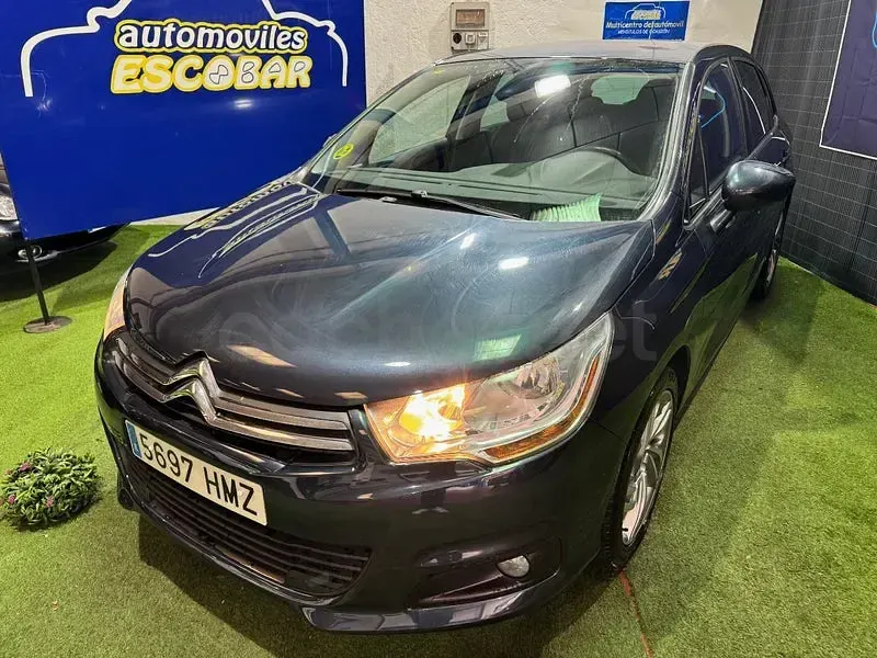 Begagnad Citroën C4 112 HK (82 kW) 2012 Grå Sedan