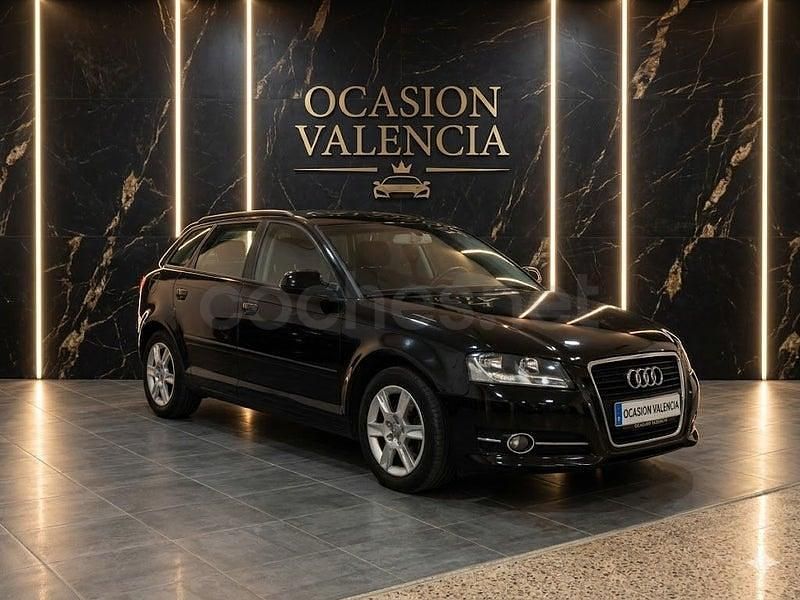 Käytetty Audi A3 Ambition 140 HP (102 kW) 2011 Musta Viistoperä