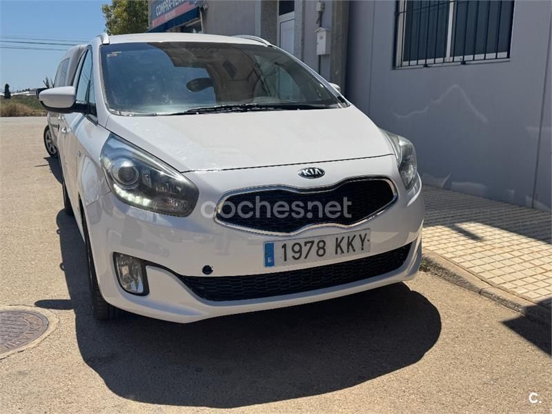 Blanco Usado 2018 Kia Carens Monovolumen | 11.300 € (Buen precio) - Imagen 1/4