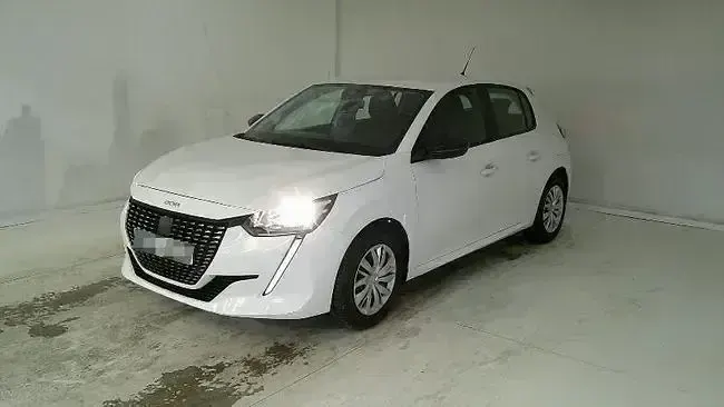 Usado Peugeot 208 Active 102 CV (75 kW) 2023 Blanco Utilitario