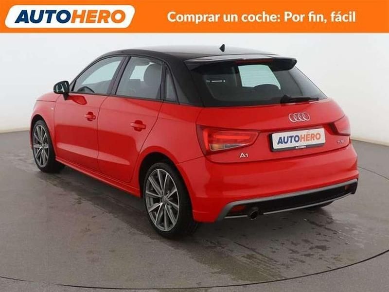 Usado Audi A1 Sportback Attraction 86 CV (63 kW) 2014 Rojo Utilitario