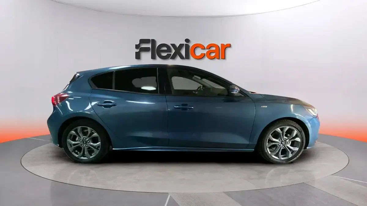 Usado Ford Focus ST-Line 125 CV (91 kW) 2023 Azul Berlina
