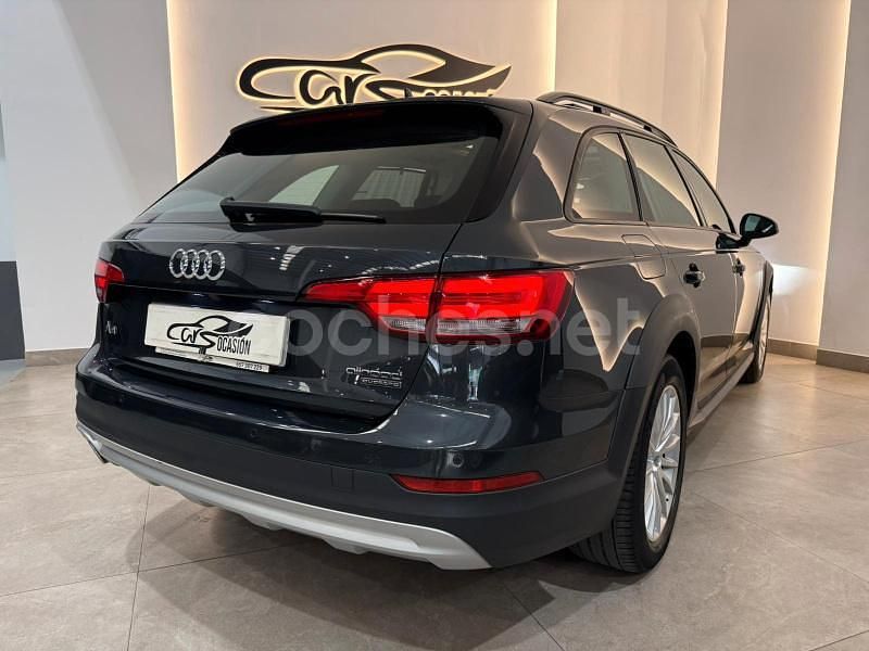 Usado Audi A4 Allroad 190 CV (139 kW) 2017 Gris / plata Familiar