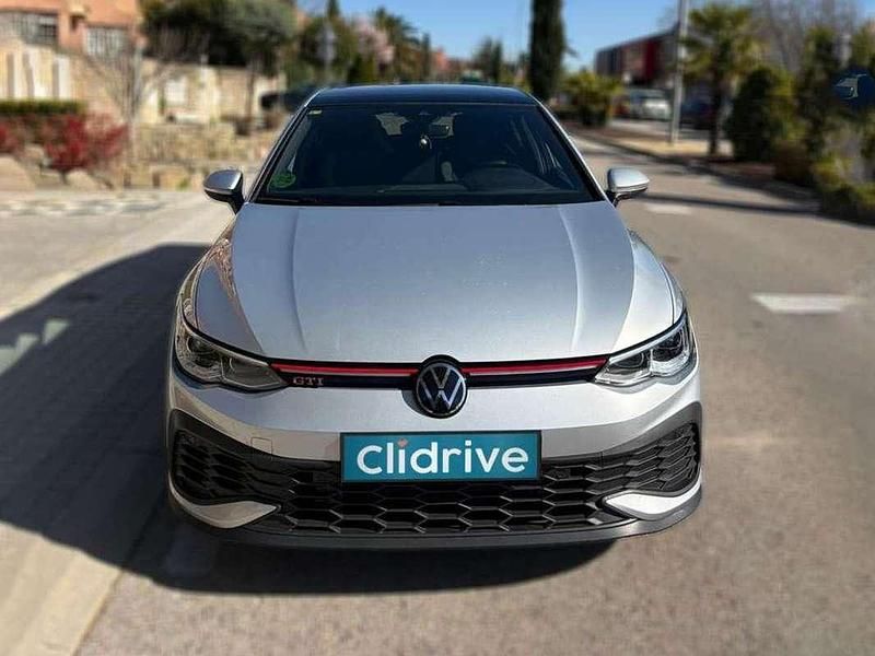 Usado VW Golf VIII GTI 300 CV (220 kW) 2022 Gris Utilitario