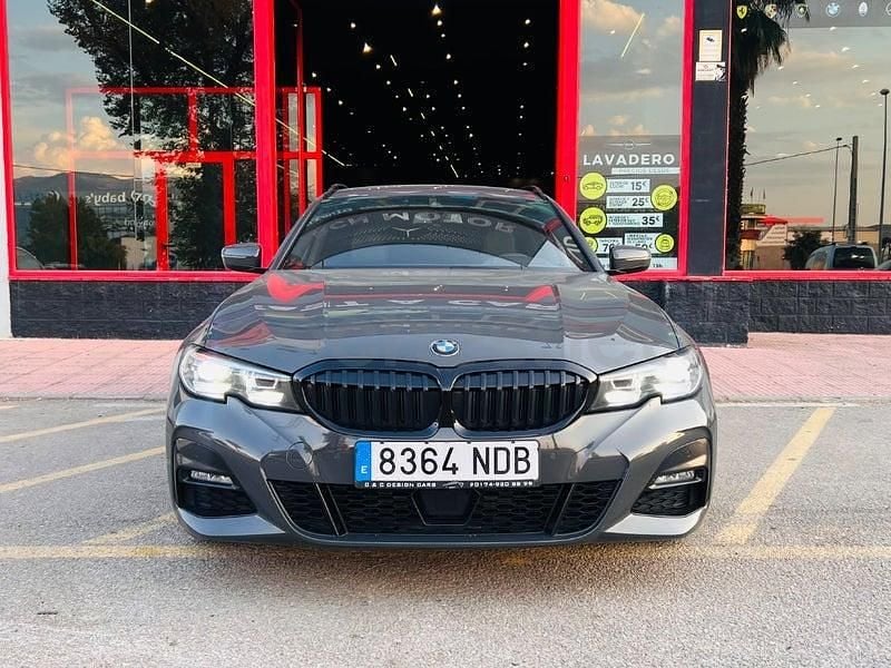 Usado BMW 330 265 CV (194 kW) 2019 Gris / plata Familiar