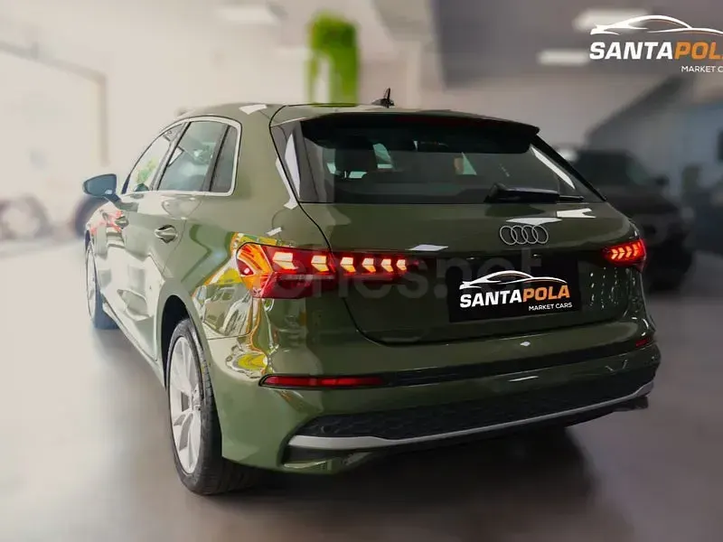 Usado Audi A3 Advanced Plus 204 CV (150 kW) 2025 Verde Berlina