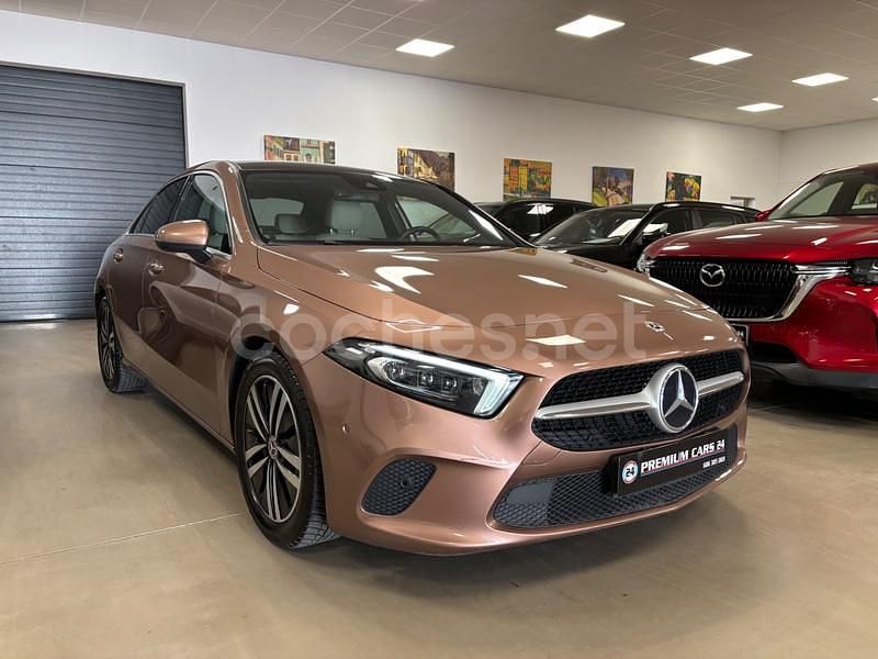 Usado Mercedes A180 116 CV (85 kW) 2022 Beige Berlina