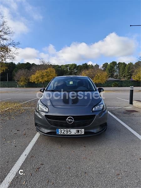 Gris / plata Usado 2017 Opel Corsa Business Berlina | 6450 € (Precio justo) - Imagen 1/4