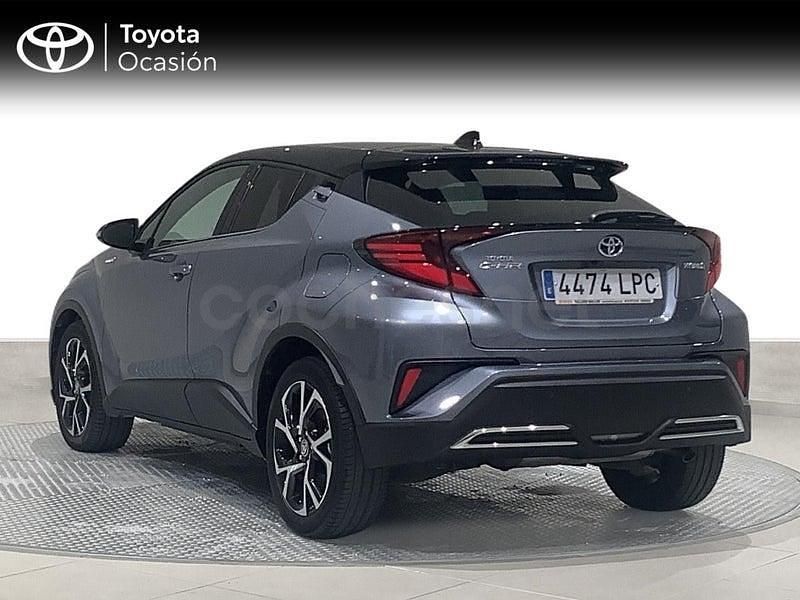Usado Toyota C-HR Advance 184 CV (135 kW) 2021 Gris / plata SUV