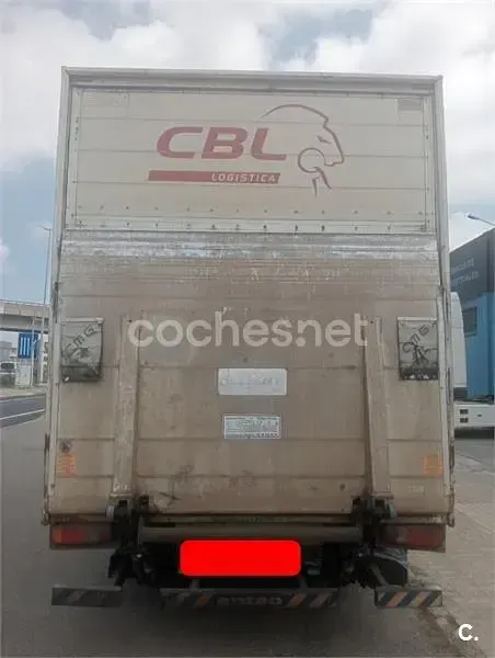 Usado Nissan Cabstar 110 CV (80 kW) 2010 Blanco Pickup/Camioneta