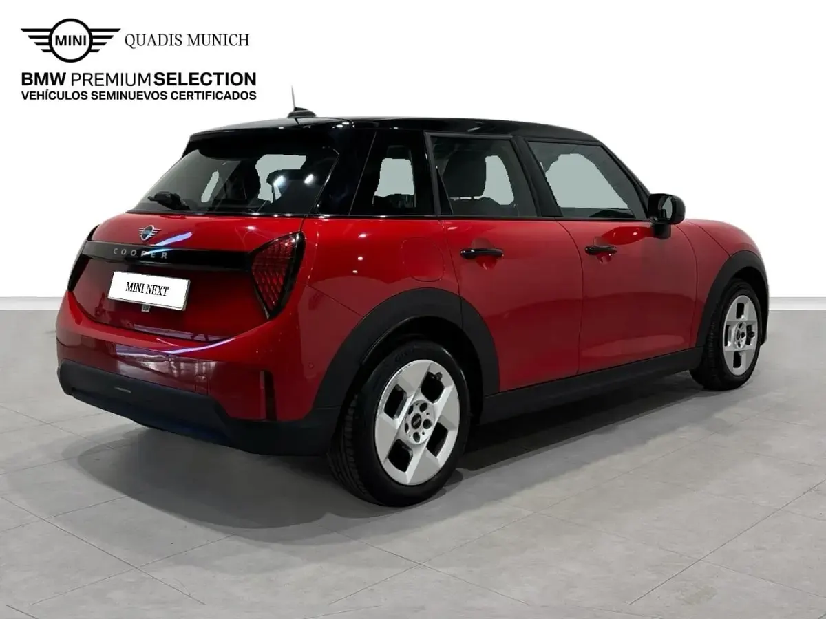 Usado Mini Cooper 114 kW (156 CV) 2025 Rojo Utilitario