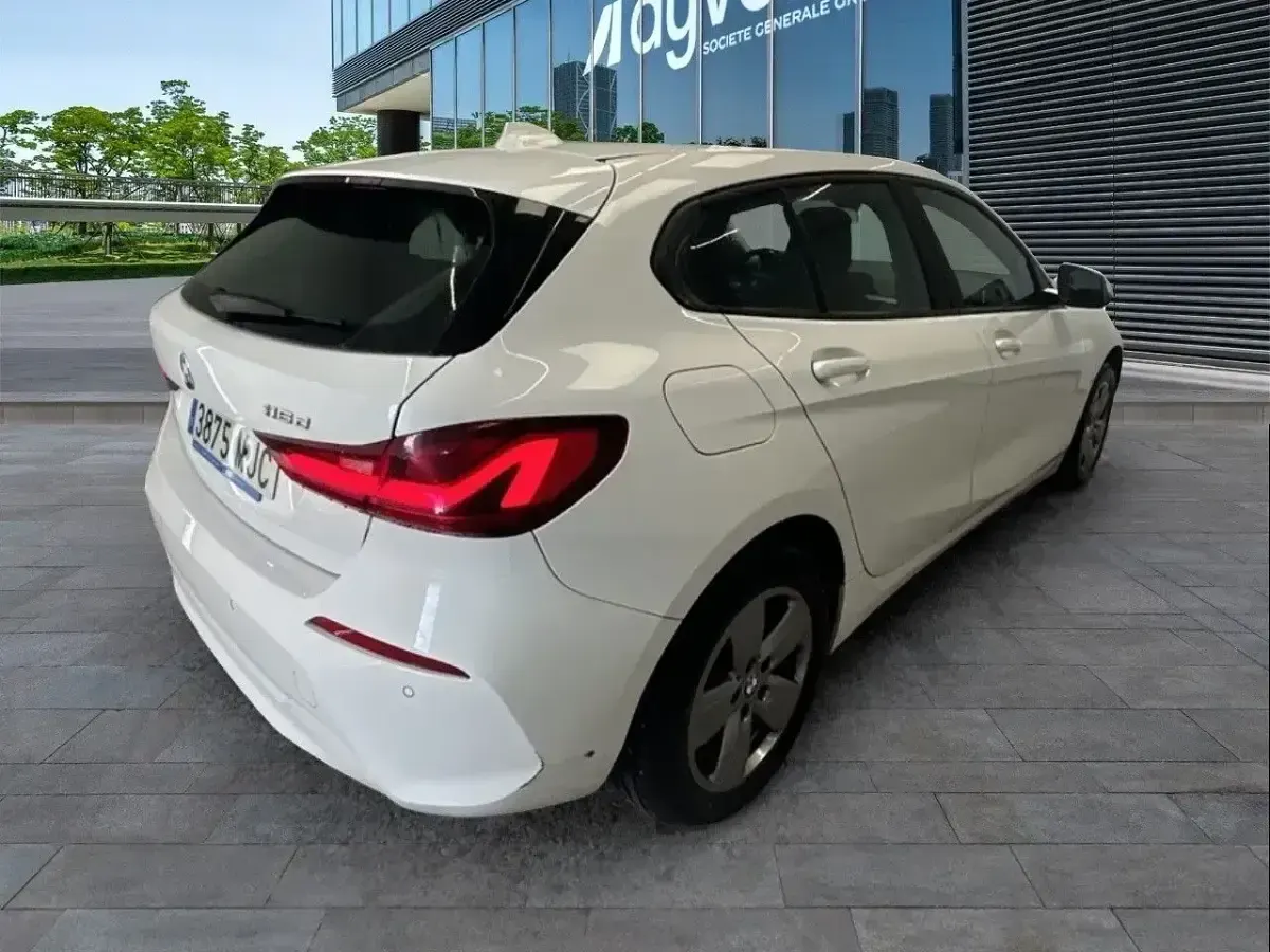 Usado BMW 116 Performance 116 CV (85 kW) 2023 Blanco Utilitario